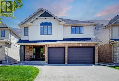 10 Deer Creek Street Kitchener ON N2A 0E7