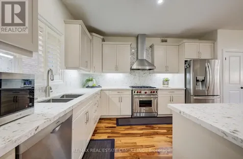 10 Deer Creek Street Kitchener ON N2A 0E7