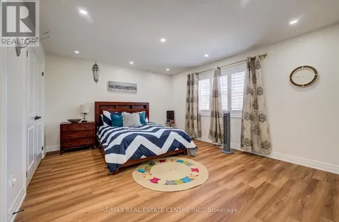 10 Deer Creek Street Kitchener ON N2A 0E7