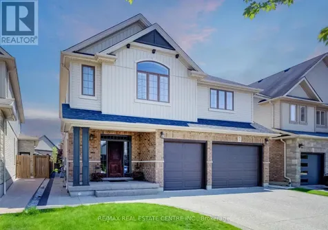 10 Deer Creek Street Kitchener ON N2A 0E7