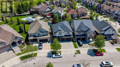 10 Deer Creek Street Kitchener ON N2A 0E7