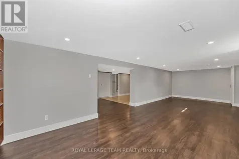 12 Largo Crescent Ottawa ON K2G 3C7