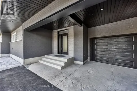 12 Largo Crescent Ottawa ON K2G 3C7