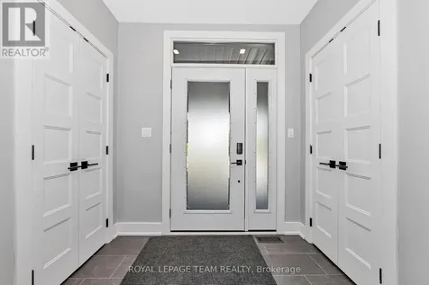 12 Largo Crescent Ottawa ON K2G 3C7