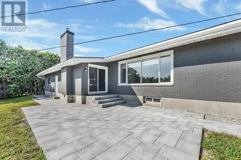 12 Largo Crescent Ottawa ON K2G 3C7