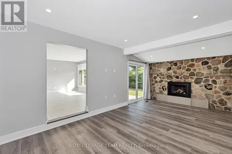 12 Largo Crescent Ottawa ON K2G 3C7