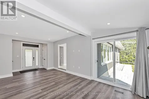 12 Largo Crescent Ottawa ON K2G 3C7