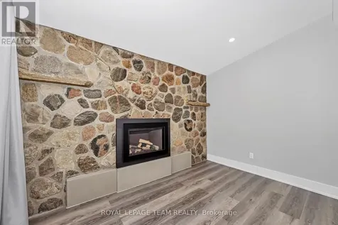 12 Largo Crescent Ottawa ON K2G 3C7