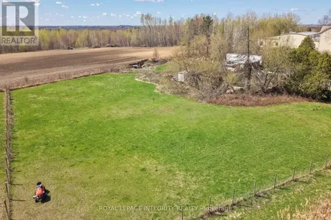 3890 Navan Road Ottawa ON K4B 1H9