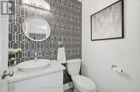 800 Platinum Street Clarence-rockland ON K4K 0J2