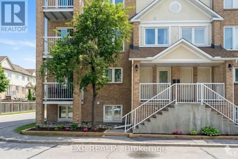 1639 Locksley Lane Ottawa ON K1J 1B6