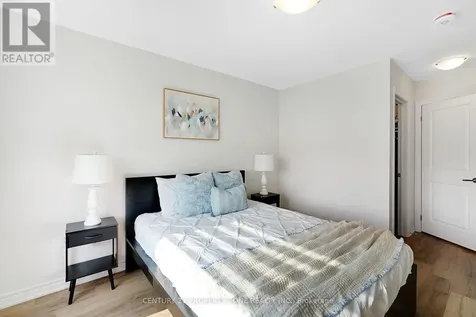 290 Equestrian Way Cambridge ON N3E 0E7