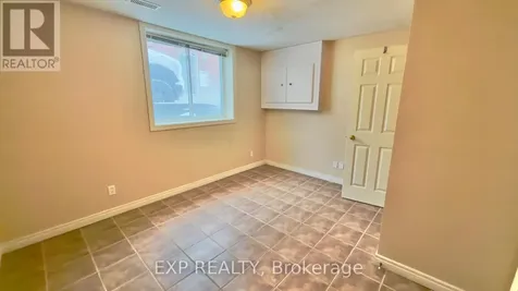 16 Marshall Street Waterloo ON N2J 2T2
