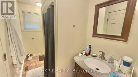 16 Marshall Street Waterloo ON N2J 2T2