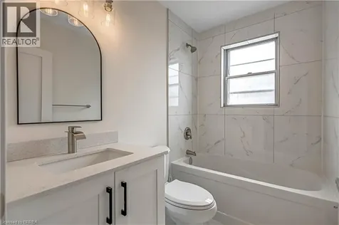 1887 Wavell Street London ON N5W 2E3