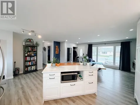 1267 Valley Drive Kenora ON P9N 2W8