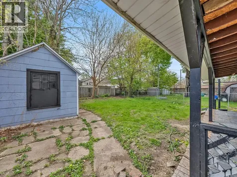 1183 Felix Avenue Windsor ON N9C 3L6