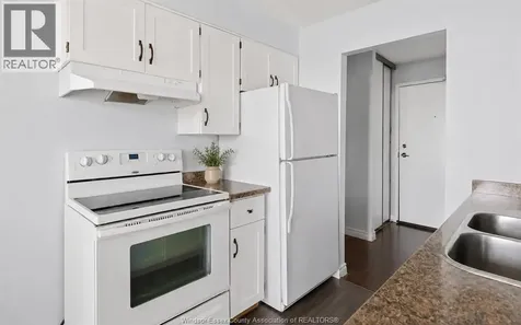 150 Park Street West Windsor ON N9A 7A2