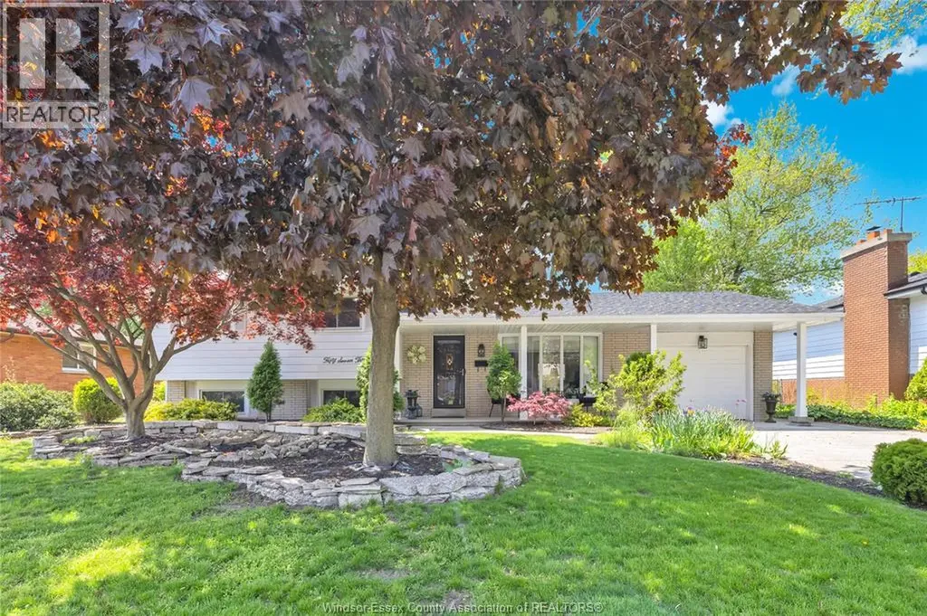 5735 Ninth Street Lasalle ON N9H 1P3