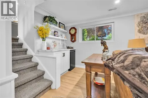 5735 Ninth Street Lasalle ON N9H 1P3
