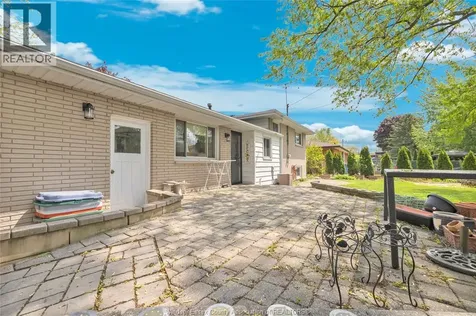 5735 Ninth Street Lasalle ON N9H 1P3