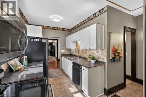 147 Strachan Street East Hamilton ON L8L 3M7