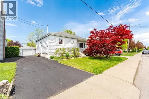 94 Clarendon Avenue Hamilton ON L9A 3A3
