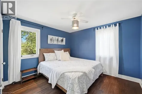 94 Clarendon Avenue Hamilton ON L9A 3A3