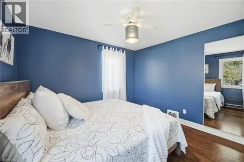 94 Clarendon Avenue Hamilton ON L9A 3A3