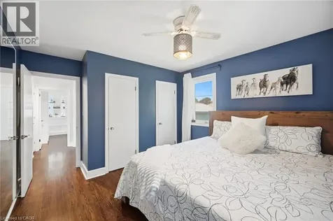94 Clarendon Avenue Hamilton ON L9A 3A3