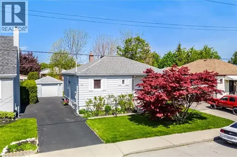 94 Clarendon Avenue Hamilton ON L9A 3A3