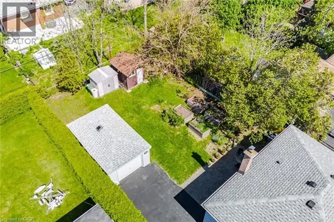 94 Clarendon Avenue Hamilton ON L9A 3A3
