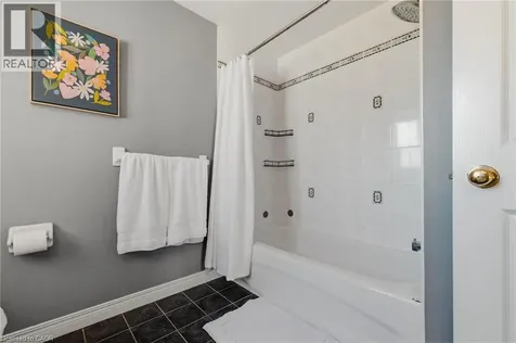 113 Hollyridge Crescent Kitchener ON N2N 3N5