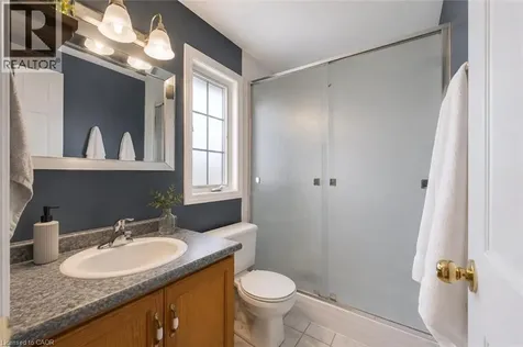 17 Gibbs Crescent Guelph ON N1G 5B6