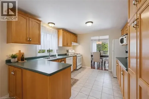 17 Gibbs Crescent Guelph ON N1G 5B6