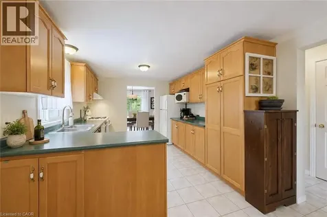 17 Gibbs Crescent Guelph ON N1G 5B6