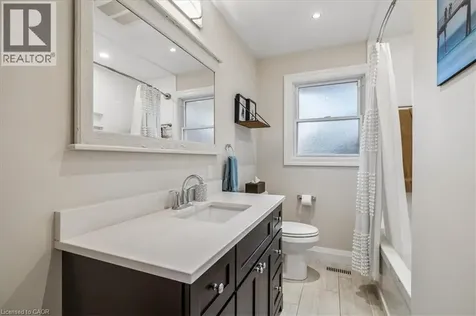 316 River Side Drive Oakville ON L6K 3N4