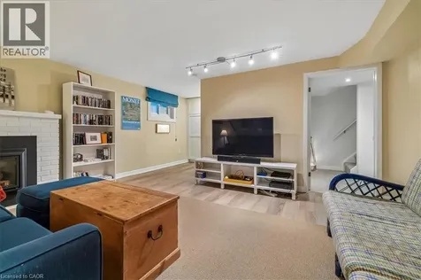 316 River Side Drive Oakville ON L6K 3N4