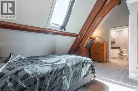 21 Richmond Street Brantford ON N3T 3X9