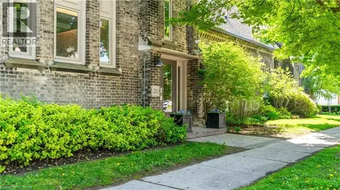 21 Richmond Street Brantford ON N3T 3X9