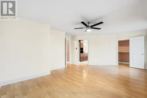 1130 Emperor Avenue Ottawa ON K1Z 8C1