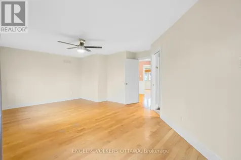 1130 Emperor Avenue Ottawa ON K1Z 8C1