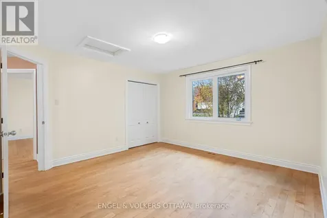 1130 Emperor Avenue Ottawa ON K1Z 8C1