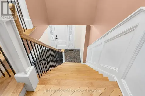 1130 Emperor Avenue Ottawa ON K1Z 8C1