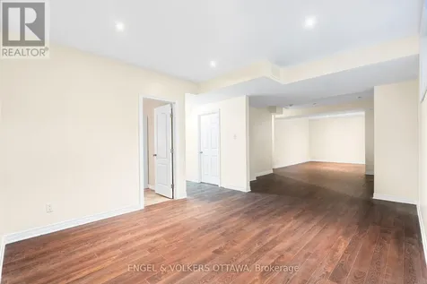 1130 Emperor Avenue Ottawa ON K1Z 8C1
