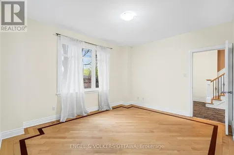 1130 Emperor Avenue Ottawa ON K1Z 8C1