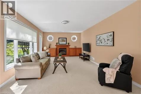 144 Dorchester Drive Grimsby ON L3M 5J9