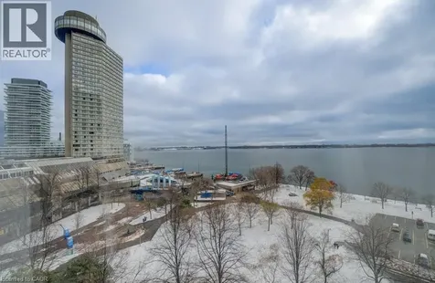 33 Harbour Square Toronto ON M5J 2G2