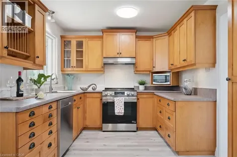 27 Silverspring Crescent Kitchener ON N2M 4P1