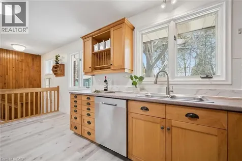 27 Silverspring Crescent Kitchener ON N2M 4P1